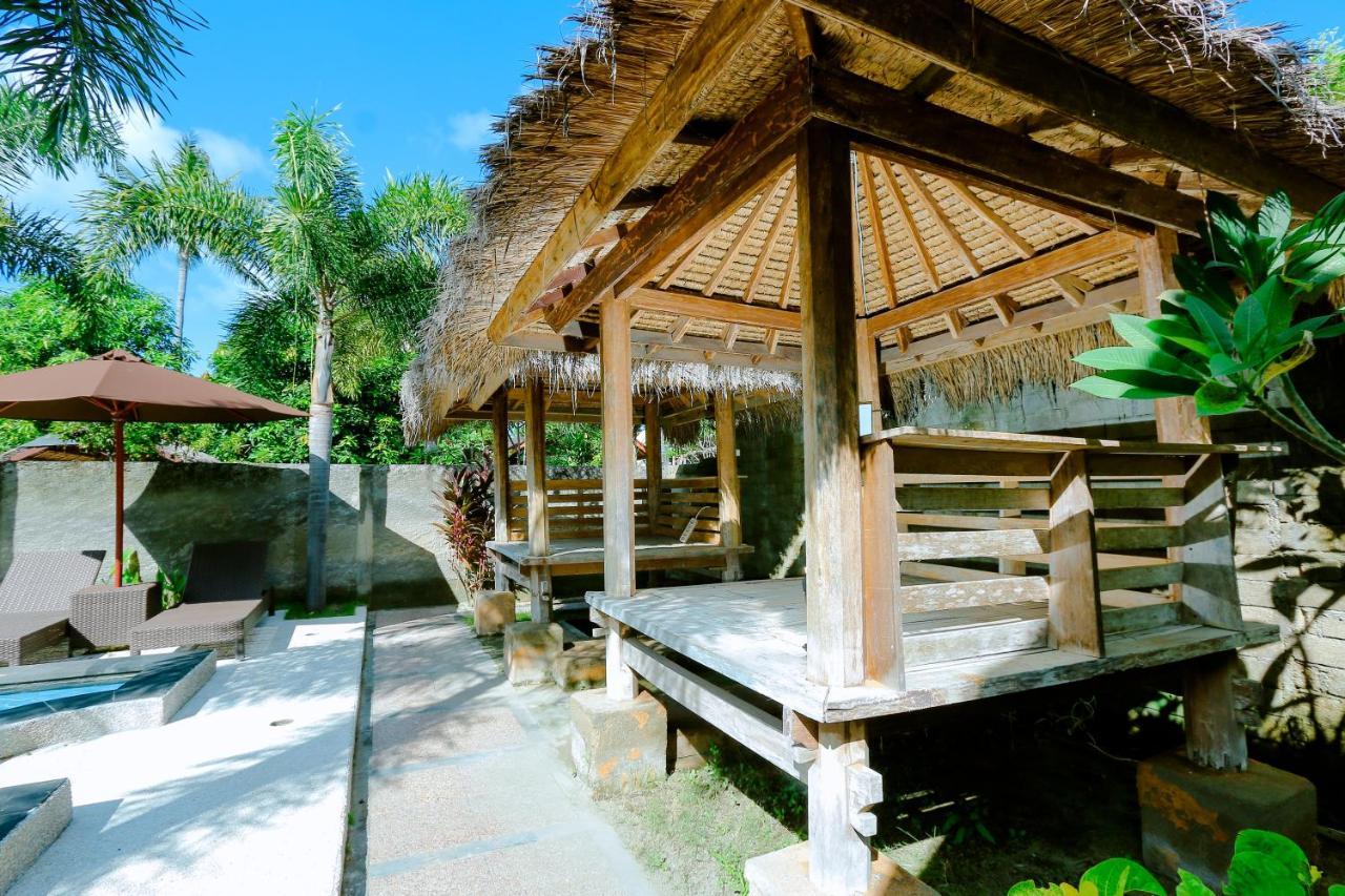 Gili Kulemba Bungalow กีลีตราวางัน ภายนอก รูปภาพ