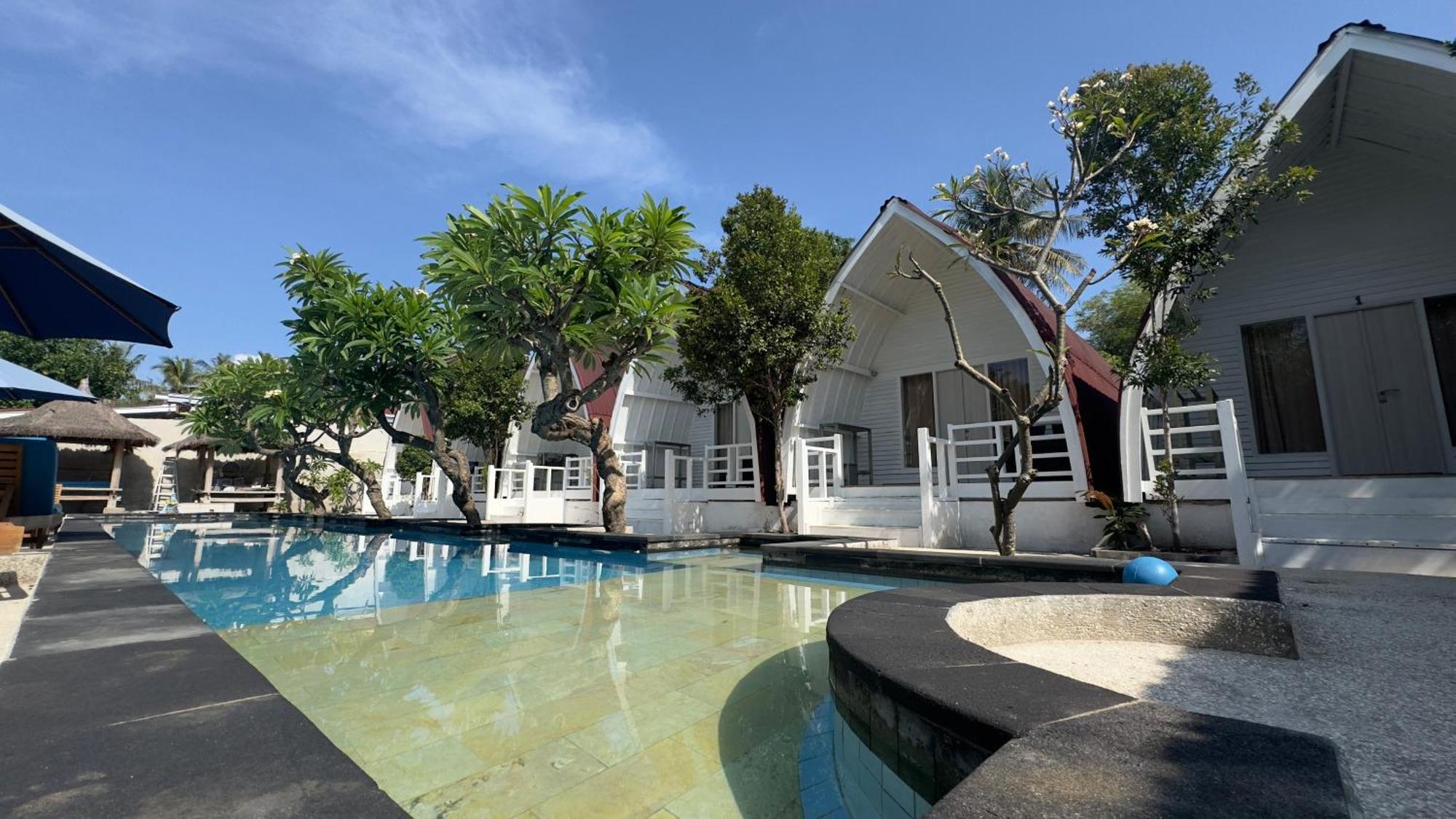 Gili Kulemba Bungalow กีลีตราวางัน ภายนอก รูปภาพ