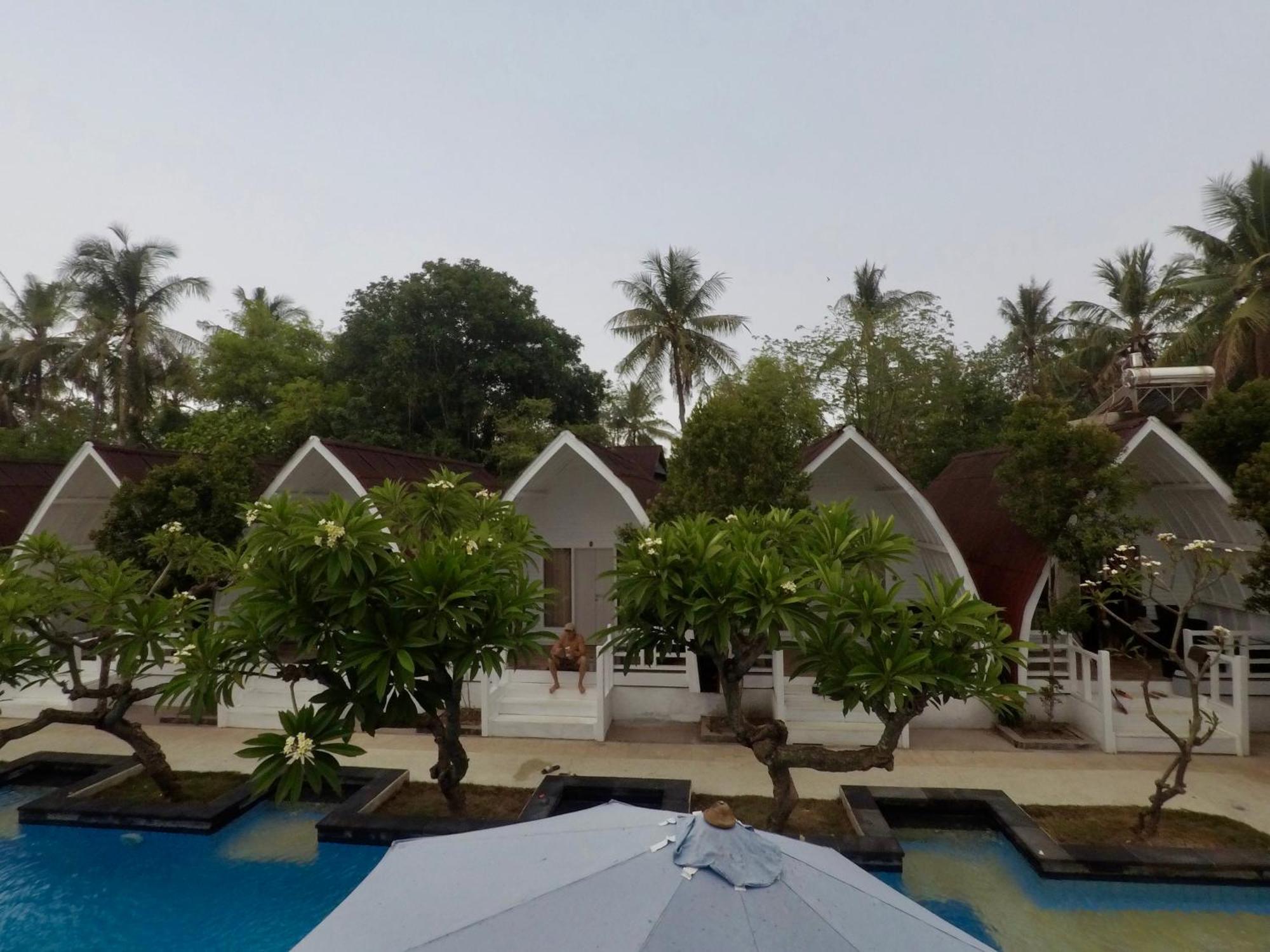 Gili Kulemba Bungalow กีลีตราวางัน ภายนอก รูปภาพ