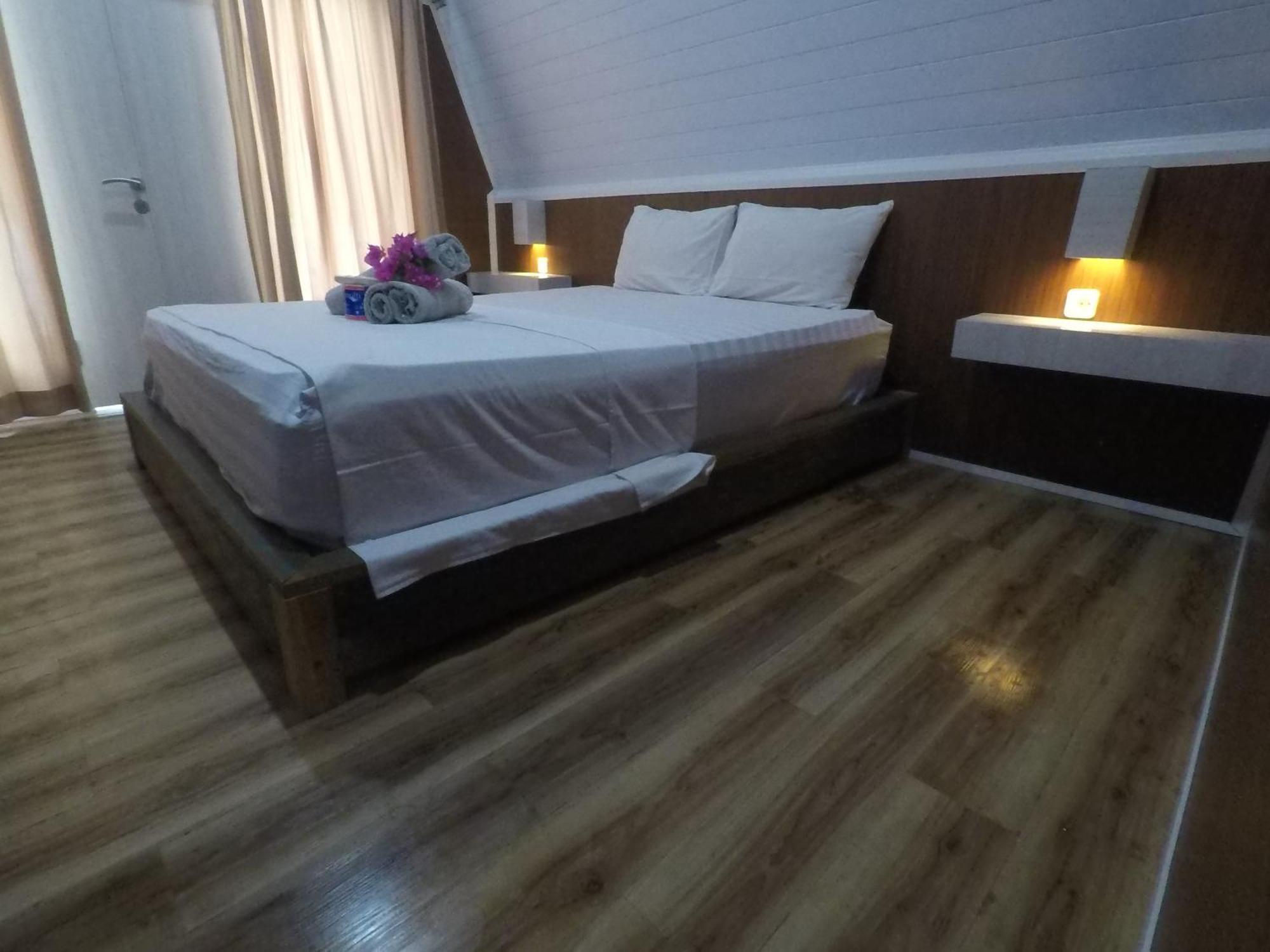 Gili Kulemba Bungalow กีลีตราวางัน ภายนอก รูปภาพ