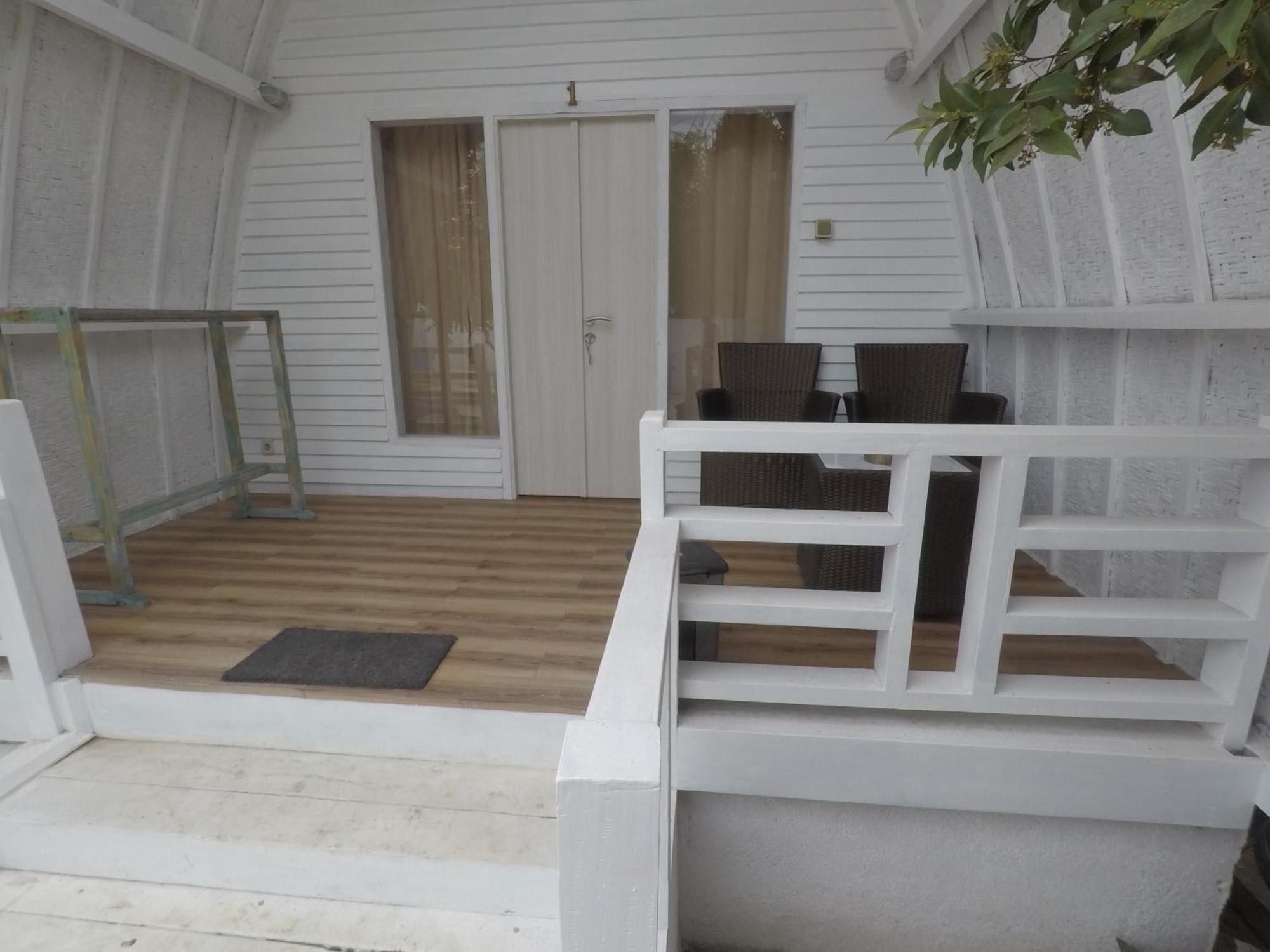 Gili Kulemba Bungalow กีลีตราวางัน ภายนอก รูปภาพ
