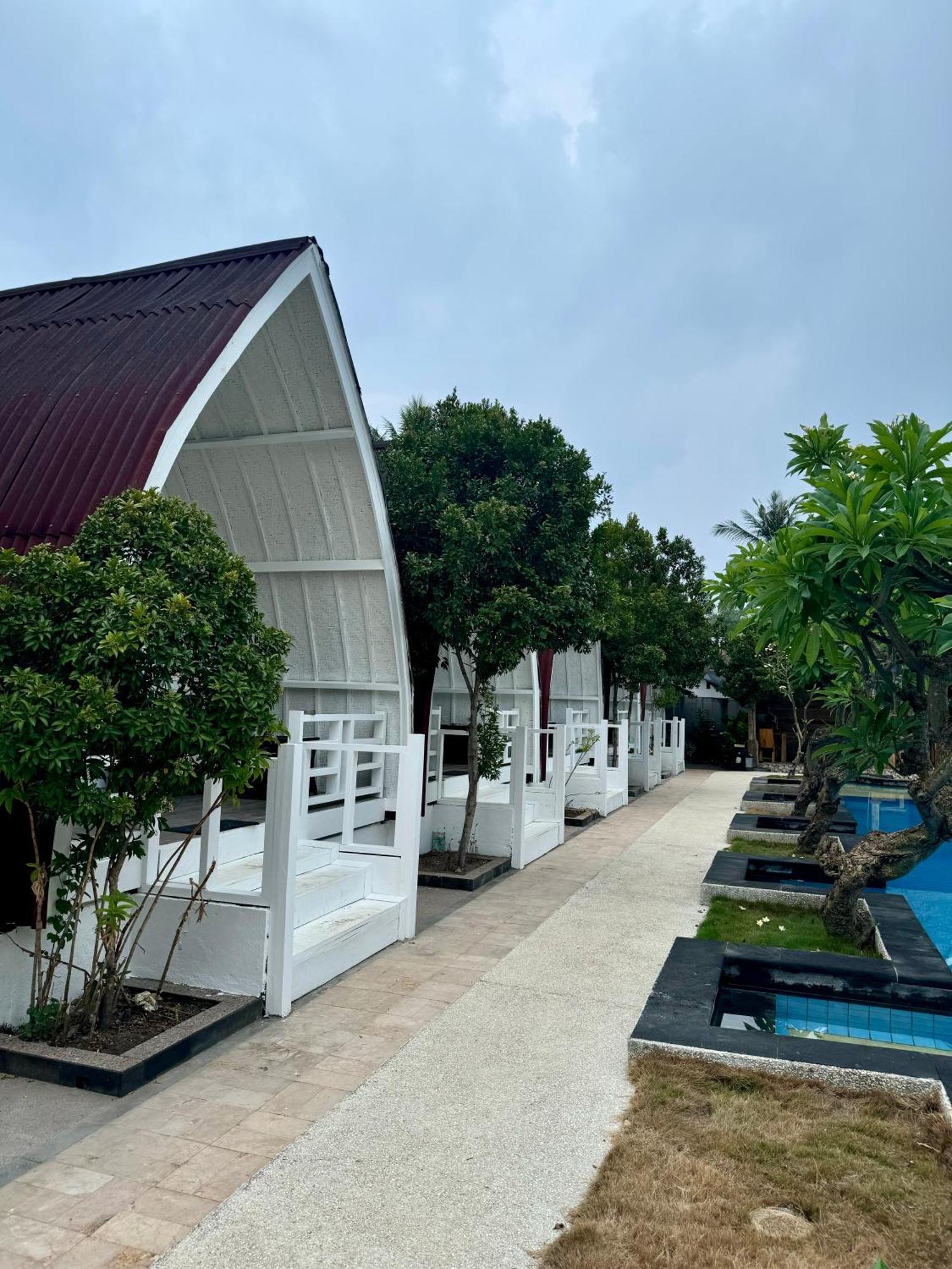 Gili Kulemba Bungalow กีลีตราวางัน ภายนอก รูปภาพ